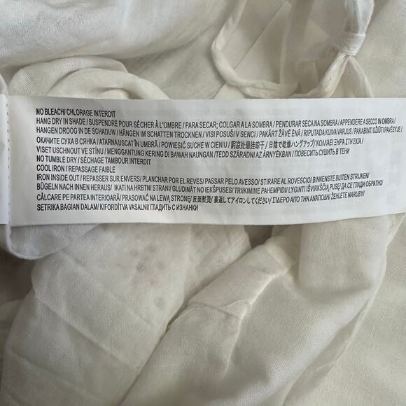 MINKPINK White Eyelet Embroidered Romper XS Boho Romantic Lace Scallop Hem - Picture 12 of 14